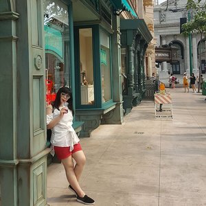 Never hate people who are jealous of you but respect their jealousy because they're the ones who think that you're better than them
.
.
.
.
.
#lifelessons #lessonlearned #quotes #quotesoftheday #ootd #lyne #wonderfullyn #black #clozetteid #singapore #wonderfullyngetaway #lynetraveldiary #uss #clozetteambassador #life