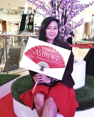 My before photo. After this I'm gonna try some @astalift_indonesia products. Tungguin hasil after-nya yaaa... @clozetteid @979femaleradio
#astaliftpotogenicbeauty 
#ClozetteID #ClozetteIDReview 
#ASTALIFTxClozetteIDReview #beautyblogger