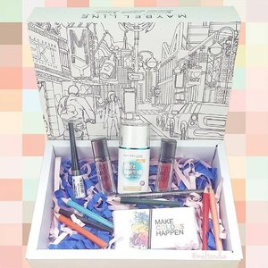 .
Woohoo!!
So cute, isn't it?

This is Maybelline Coloring Box Matte About It - Natural Gray 💋
.
I have to admit this package is a brilliant idea since #adultcoloring  is so happening right now.
You can get 5 popular products from @maybellineina plus a box of coloring pencil.
Oh come on, tell me you don't want it.

Grab yours now at @lazada_id with reasonable price!
You can get cheaper too if you use the promo code.
I only paid Rp 188.000 for this package 😘
.

#clozetteid #Fdbeauty #makeup #beauty #maybellineina #maybelline #vividmatte #lipstick #foundation #powder #fashionbrow #eyebrow #eyeliner #hypermatte