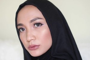 Beauty for me is being comfortable with yourself with or without make up.. Because beauty isn't about having a pretty face, it's about having pretty heart, mind & soul.
I'm recreating Belle's look using Nudes palette and Ultra Hi-Matte Lipstick Baby Bombshell + Envy #makeoverxbeautyandthebeast #makeoverxdisney #makeovergiveaway #miradamayanti #beautyblogger #makeupjunkie #beauty #beautyandthebeast #belle #blogger #clozetteid #clozetter