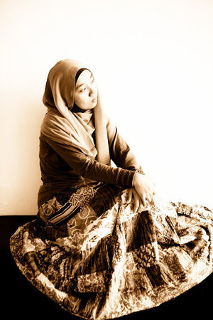 Batik patch skirt...batik never fails me :*
 #ClozetteID #MyBatikstyle
