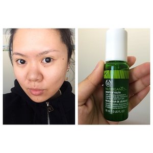 I recently discovered this Drops of Youth serum from @thebodyshopca 2 weeks a go. I don't usually apply serum, but decided to give this one a go. I feel like I could see subtle changed on my skin already. Usually in the winter, my skin is dull, yet just by adding this serum into my regime it changes everything! Once absorbed, I can layer on my moisturizer smoothly and I can feel my skin getting supple. Is it just me or am I going crazy?! In any case, I'm happy to have discover and bought this! Anyone has similar or perhaps a different experience? Do share!Xoxo———————————————#clozetteid #thebodyshop #serum #skincare #dropsofyouth #nomakeup #selfie #skin #nutriganics #torontoblogger #torontobeautyblogger #torontomua #hamiltonblogger #indonesianbeautyblogger #beautyblogger #review #asian #girl #makeup #triedandtested
