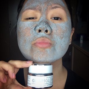 Hmmmm will this mask work????? Test driving @glamglow_ind SuperMud Clearing Treatment! If you are in Indonesia, you can grab it at @sephoraidn in Plaza Indonesia for 780k xoxo

@kathkucing your fav pose right? Lol

#clozetteid #glamglow #supermud #testdrive #review #skincare #hypeorreal #beauty #beautyblog #beautyjunkie #indonesianblogger #indonesianmua #indonesianbeautyblogger #beautyblogger #makeup #makeupaddict #makeupartist #makeupjunkie #jakarta #jakartamua