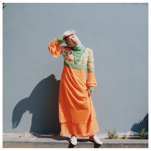 Definitely, I'm into you orange ✨...#clozetteid #modestfashion #hijabchic