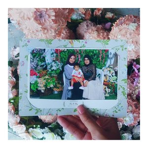 My kinda saturday. Spent time with my little sister and mama, or can I say my older sister?

#Clozetteid #abmlifeisbeautiful #fromwhereistand #starclozetter  #spenttimewithfamily #abmlifeisbeautiful #flowerpower #whatwelike #hijabchic