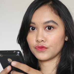 Go visit my YouTube Channel to see how I make this simple look. Of course there is no tutorial how to make duck face 😗 wek. #clozetteid #liadandan