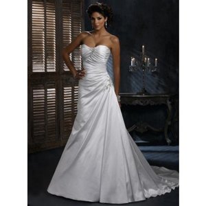 Chapel Train Sweetheart Neckline A-line Silhouette Diamond White Wedding Dress Cheap for Sale