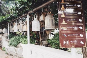 Ring all the bell and wish for luck 🙏🏻
#bangkok #travel #clozetteID #thailand