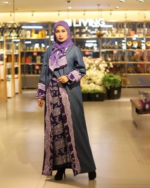 Wearing IRD Batik "The Pegon of Sunan Ampel" ..#clozetteid #batik #fashionshow #muslimfashion #fashionblogger #fashionstyle