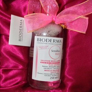 This is my fave cleansing 😍 thank you @bioderma_id and @yurikristia 😘 #bioderma #clozetteID #instalike #instabeauty #like4like #indonesiabeautyblogger #idblogger #bbloggers #beautyblogger #bloggerindonesia #skincare