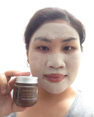 Yay its weekend, time to pampers myself with great stuff. I'm using #VolcanicPoreClayMask from #Innisfree to remove dead skin, black head and white head. Will write full review on my blog later #ClozetteID #instabeauty #indonesiablogger #indonesiabeautyblogger #bloggerBDG #bloggerlife #bloggerbandung #bloggerindonesia #beautyblog #beautyblogger #beautybloggers #beautybloggerbandung #beautybloggerindonesia #bblogger #bbloggers #bbloggerslife #ClozetteStar #StarClozetter #GGRep #f4f #like4like #likeforfollow #BeautyBloggerID #InnisfreeWorld #KoreanProduct #KoreanSkincare