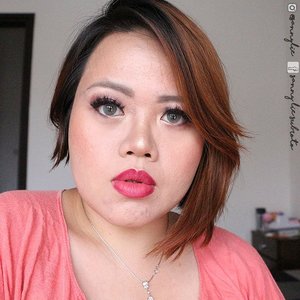 This look is created WITHOUT FOUNDATION ATOPUN CONCEALER! Nah loh kemana semua dong acne scars nya?! Penasaran 😸😸😸 Cus klik link yg ada di bio ya 😘
.
.
#beautybloggerid #makeuptips #beautyblogger #makeupartistindonesia #muaindonesia #MAKEUP  #makeuptutorials #makeupartist #BloggerCeria #indovidgram #make4glam #instabeauty #wakeupandmakeup #makeupfeed  #bbloggerid #beautyblogger #IndonesianFemaleBloggers #indobeutygram #makeupoftheday #instabeauty  #photooftheday #picoftheday #flawlessmakeup #kbbvmember #beautysquad #beautiesquad #Clozetteid