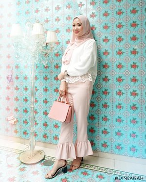 Rumbai-rumbai o-o-tee-deeh at @baborindonesia event 💃🏻.Click link bio for detail event report BABOR Indonesia.#Clozetteid #Clozette #Beauty #skincare #skincareclass #Babor #Baborindonesia #OOTD #pastel #Pink #BaborIndonesiaxClozetteID #Bloggerreview #bloggers #bbloggers #instabeauty #instamakeup #instadaily #pattern #pastel #hijabootd #hijabers #hijabi #hijabstyle #DASistersBlog #dreamy