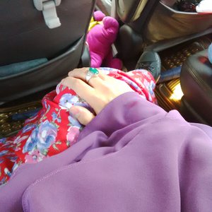 #LatePost Eid Syar'i Dress Day 2 //Flowery Red meet Purple So Fabulous feat Sneaker #ClozetteID #HOTD #SCARFMagz #EidMubarak #1436H 