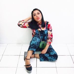 A floral-abstract combo for welcoming the spring ;) #ClozetteID #COTW #FloralSpringStyle 