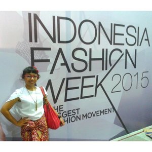 @indonesiafashionweek #indonesiafashionweek2015 #IFW #ootd #fashionblogger #FashionWeek #fashionstyle 
Spread your wings like a bird! 
Top: @kle_thelabel @kleting 
Skirt: Batik Betawi Terogong (styled by me)
Headpiece: @HeveaKingdom
Necklace: Sundanese craft

@clozetteid #clozetteID #fashion