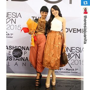 With my fav girl @theresiajuanita ❤️ thanks for coming to the show.. I'm so glad u made it! 
#Repost @theresiajuanita  with @repostapp. ・・・ Im supporting my dear friend @sophie_tobelly and her line @swanstwenty on @indonesiafashionweek :)
You should see how their model changing their mini 
dress to long dress to mini dress with cape after!

#theresiajuanita
Www.theresiajuanita.com

#fashion #fashionweek #swanstwenty #clozettegirl #clozetteid #clozette #indonesiafashionweek2015 #ifw2015 #indonesiafashionweek #batik #fashionstyle #femaledaily #kainbatik #indonesianfashionblogger #fashionblogger#fashionblog #lookbookindonesia #lookbook #monday