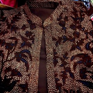 Love this batik so much.. In sha Allah.. Coming to u in 4days 🙏 @cenuksayekti 
#batik #batikmadura #swanstwentyboutique #aussiecustomer #beauty #IndonesiaCantik #ModernIndonesia #fashiondesigner #Indonesia #sydney #oldmates #classmates #Jogja #clozetteid #clozettegirl #clozetteambassador #fabric #fashion #specialorder #customcoat