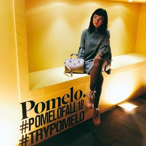 Attending #PomeloFall18
.
.
.
Love the collections, how they mix and match with a lot of styles, and the ambience of the show ❤️
.
.
.
Congratulations for the new collections @pomelofashion 📸❤️ can't wait to #TryPomelo !! Thank you for having me .
.
.
.
#clozetteid #fashion #ClozetteAmbassador 📸 By @japobs ❤️