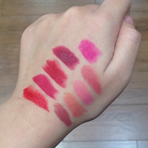 URBAN LIPS, a new lipstick line from Beauty Box to be launched tomorrow in 11 shades! I prefer the reds and darker colours.
From left to right: Empire State, Mayfair, Broadway, Manhattan, and Bond (pink fuschia).
The pinks and nudes are too light for my liking, so I didn't take note of the shades 
#pamperland