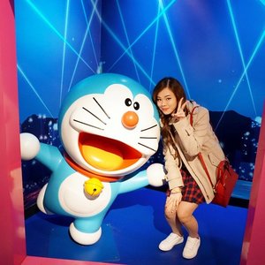 When I was a kid, I refused to go to sunday church because I want to watch #Doraemon. And now, after times passed and I am getting older... I still love this caracter. 
#clozetteid #cosplay #ootd #todayoutfit #hongkong #madametussaud #doraemonlover #travel #traveljunkie #festivemonth #travelwithjeanmilka @jeanmilkaathk #childhood #throwbacktuesday #throwback #holiday