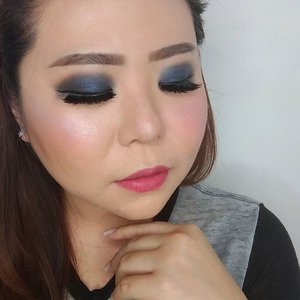 A quick makeup look using the new range of @ultima_id products (liquid eyeliner, eyeshadow stick and liquid lipstick) ❤ Makeup by yours truly 💄
.
Contact:
+62.812.980.799.37 (wa)
.
.
.
.
.

#makeupartistworldwide #muajakarta #belajarmakeup #makeupartistjakarta #bblogger #makeupforever #wakeupandmakeup #softmakeup #beautyaddict
#makeupaddict #bridaljakarta #beautyblogger #maquiagem #fimela  #universodamaquiagem_oficial #weddingku  #makeuppengantin  #makeupprewedding #kelasmakeup #jasamakeup
#maryammaquiallage #theresiafeegy  #jasamua #makeupbyme  #sephoraidn #fdbeauty  #carimakeupartist #makeupoftheday #clozetteid #jakartawedding