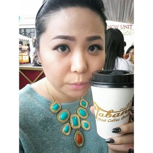 It has been raining since morning, such a nice weather! I went to the @ilovebazaarjkt just to stock up my snacks at home :D

Treat myself and mom a hot nice cup of coffee from @tabancocoffee 
It was so good! The mocha was delish *my mom said so* and the caramel latte was yummy!

Recommended!

#clozettedaily #clozetteid #fdbeauty #fdlife #ilovebazaar