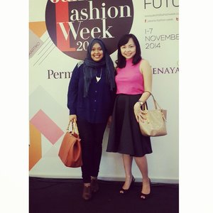 Attending #jfw2015 with the lovely @nadya_fitri and of course we must do an #ootd photo together ❤❤❤❤ #ClozetteID #jakartafashionweek2015 #fashionlover #ootdindo #worklife