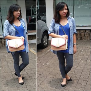 My casual work outfit.
Jeans top & legging mix.
#clozetteid #ootd #ootdindo #casual #casualoutfit #jeans #legging