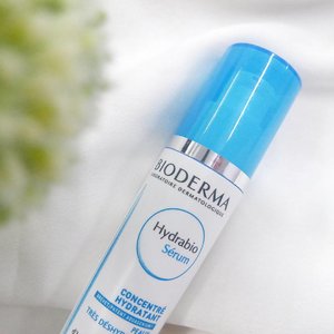 Currently using this serum from @bioderma_indonesia, super love the result! 💙

Review soon on www.vindyfreschi.com ✨

#clozetteid #bioderma #LastingHydration