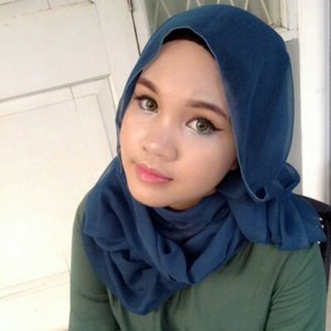 My first submission of #IBBxSARANGE my signature Korean looks called "Green - Blue Party" with strong winged eyeliner, find out more on my blog rumahcantikputri.blogspot.com #beautyblogger #makeup #korean #ulzzang #sarange #clozetteID
