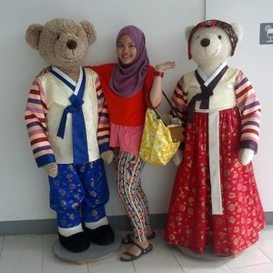 With ahjumma and ahjussi Teddy #teddy #teddybear #Korea #jeju #teddybearmuseum #hanbok #ClozetteID #latepost