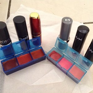 Find out how I made my very own lip palette only on rumahcantikputri.blogspot.com #diy #doityourself #lipstick #lippalette #beautyblogger #indonesiabeautyblogger #beautybloggerid #makeupblogger #makeup #clozetteid