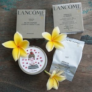 Current favourite a lightweight and compact foundation in super cute design from @lancomeid full review --> http://rumahcantikputri.blogspot.co.id/2015/10/lancome-blanc-expert-cushion-compact_25.html #lancomecushionista #lancomeonthego #lancome #foundation #cushion #beautyblogger #beautybloggerid #indonesiabeautyblogger #ibb #makeup #makeupartist #clozetteid