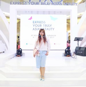 Dressed in pastel pink and blue from head to toe for @pixycosmetics event, check out my event report here : http://bit.ly/pixyeventsbyPlease just ignore my murderous expression,  it was a long day for me. #pixyasianbeautyblogger #inthemoodfornude #pixy #pixycosmetics #event #beautyevent #clozetteid #beautynesiamember #sbybeautyblogger  #blogger #bblogger #bbloggerid #indonesianblogger #indonesianbeautyblogger #surabaya #surabayablogger #surabayabeautyblogger #influencer #beautyinfluencer #surabayaevent #eventsurabaya #surabayainfluencer #sbbxpixycosmetics #pixylipcream #ootd #ootdid #ootdindo #dressedinpastelcolors #babyblue #babypink