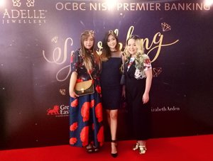 Attending Sparkling Surabaya event by @ocbc_nisp and @adellejewellery to support @ellysagita 😄

#sparklingsurabaya #ocncnisppremiere #adellejewellery #event #fashionshow #surabaya #jayanata #eventsurabaya #surabayaevent #clozetteid #clozettedaily #beautynesiamember #sbybeautyblogger #bloggerceria #blogger #bblogger #bbloggerid #influencer #fashion #beauty #beautyblogger #girls #asian #beautyinfluencer #indonesianblogger #surabayablogger #indonesianbeautyblogger