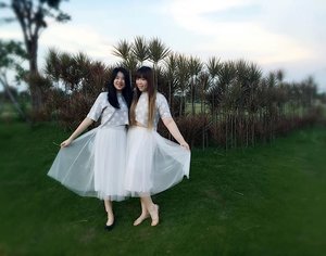 Having #fun #twinning with @stephanieaurene for our #auntandniece #photoshoot Thank you @paulinenugraha for the beautiful pic 😘😘😘 #ootd #croppedtop #tutuskirt #girls #fashion #outfit #blogger #bblogger #indonesianblogger #personalstyle #indonesianblogger #indonesianpersonalstyleblogger #surabayablogger #surabayapersonalstyleblogger #clozetteid #clozettedailyOur outfits are from @jrepclothings (not sponsored okay #lol )