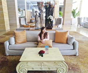I have a confession.... Read all about it in my blog 😜

#throwback 
#themuliabali
#themuliahotel  #themulia #pinkinbali #bali #vacation #summervacation  #blogger #lifestyle #trip #travel #lifestyleblogger #indonesianblogger #travelblogger #indonesiantravelblogger #indonesianlifestyleblogger #girl #asian #clozetteid  #sbybeautyblogger #bloggerceria  #wanderlust #jalanjalan #influencer  #summerholiday #hotel #luxuryhotel  #beautynesiamember #pinkandundecidedblog
