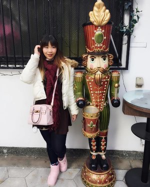 #goodmorning sunshine!Saying sayonara to Osaka soon 😢... #travel #trip #wanderlust #jalanjalan #lifestyle #clozetteid #clozettedaily #blogger #bblogger #indonesianblogger #surabayablogger #travelblogger #indonesiantravelblogger #surabayatravelblogger #bloggerceria #bloggerceriaid  #japantrip #japantrip2017 #winter #wintertrip #exploringjapan #wanderer  #pinkinjapan  #funtime #japanadventure #pinkinosaka #girl #asian #ootd