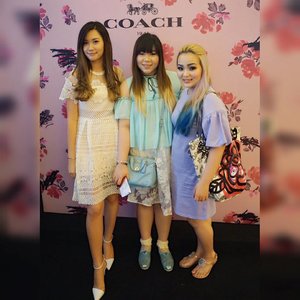 Earlier at @coach event "Celebrate Spring with Coach"

Thank you @amandatorquise @princesslie for the invite 😊

#event #surabaya #surabayaevent #coach #coachindonesia #celebratespringwithcoach #surabayaevent #fashionevent #fashion #clozetteid #clozettedaily #blogger #bblogger #bbloggerid #sbybeautyblogger #ootd #personalstyle #ootdid #girls #ladies #asian #influencer #fashioninfluencer #surabayainfluencer #surabayafashioninfluencer #personalstyleblogger #surabayablogger #coachspring2017