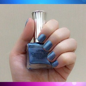 #notd #nails #nailjunkie #crystalnail #sponsored by @menail_shop #nailpolish #blue #bluenailpolish #metallic #metallicnailpolish #metallicblue #blogger #bblogger #indonesianblogger #nailblogger #beautyblogger #indonesiannailblogger #indonesianbeautyblogger #clozetteid #clozetteidgirl
