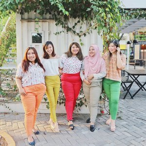 Beauty comes in many shapes and sizes, don't let anyone feel like you are not beautiful just because they don't think you fit the tiny mold they consider to be "perfect".#throwback#ootd #ootdid#sbybeautyblogger  #bblogger #bbloggerid #influencer #influencerindonesia #surabayainfluencer #beautyinfluencer #beautybloggerid #beautybloggerindonesia #bloggerceria #beautynesiamember  #influencersurabaya  #indonesianblogger #indonesianbeautyblogger #surabayablogger #surabayabeautyblogger  #bloggerperempuan #clozetteid #sbybeautyblogger  #girls #BeauteFemmeCommunity #surabayainfluencer #personalstyle #surabaya #effyourbeautystandards #celebrateyourself #beautyineveryshape