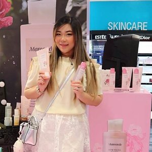 I totally forgot to post this pic from a few weeks ago when i attended @mamondeindonesia Blossoming Beauty Journey at @sephoraidn @galaxymallsby 
with @glitzmediaco but trust me i was very excited because i've been hearing so much great things about Mamonde and now i get to try their products (more because we won the group challenge, ahey!) myself!

I'd be sure to share my thoughts on the products on my IG 😉! #mamondeindonesia #meandmamonde #blossomingbeautyjourney #glitzmediaco  #flowerenergy 
#event #eventsurabaya
#surabaya #surabayaevent
#girl #clozetteid  #sbybeautyblogger  #bloggerindonesia #bloggerceria #bloggerperempuan #indobeautysquad  #influencer #beautyinfluencer #surabayainfluencer #surabayablogger #influencersurabaya  #indonesianbeautyblogger  #bloggerid #bblogger #bbloggerid #SurabayaBeautyBlogger