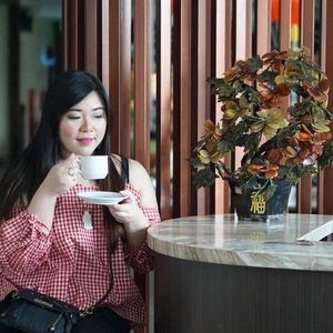Busy season is coming, lemme calm meself down with a cup of coffee first... #girl #asian #ootdid #ootdindo #ootdindonesia  #clozetteid #sbybeautyblogger #beautynesiamember #bloggerceria #blogger #bblogger #beautyblogger #influencer #influencersurabaya #surabaya  #beautyinfluencer #personalstyle #fashionblogger #personalstyleblogger #notasize0 #comfortableinmyownskin#effyourbeautystandards #celebrateyourself  #bloggerperempuan #girl #asian #coffeetime☕ #indonesianblogger #indonesianbeautyblogger #SurabayaBeautyBlogger