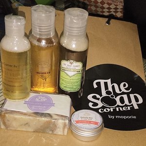 Arrived home safely from #BBMeetUp 😉
Anyway, these are another goodies from @moporie 😘
#skincare #soap #clozetteid