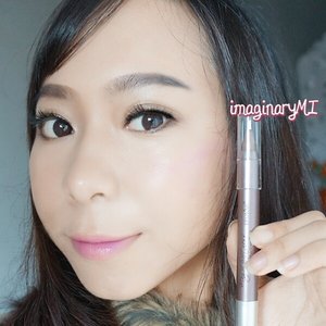Just blogged about this eyeshadow pen. There is also coupun code!!
Read at http://imaginarymi.blogspot.com 💋 And please excuse my messy hair 😜
#selfie #eyeshadow #makeup #fotd #instadaily #imaginarymi #clozetteid #beauty #beautystuff