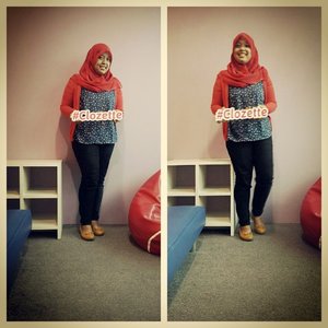 #OOTD #ClozetteID #HijabOfTheDay #HijabCasual #Red #Scarf #Outfit #Cardigan #FashionDiaries