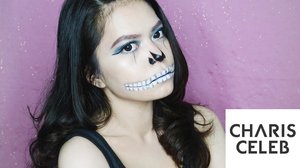Trick or Treat? 👻🎃💀•••Halloween makeup by me💕 To achieve this makeup, I used soft lenses from #BLAB shade Shiny Silver. You can get them from my @charis_official store at hicharis.net/chacaannisa ✨ #charis #charisceleb #halloweenwithcharis @charis_official