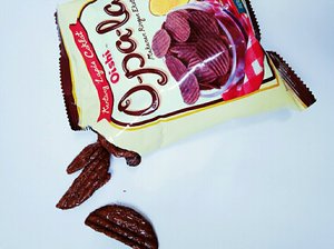 Ini enyak!!!! O-pa-la

Keripik kentang, digrojokin sama coklat. 😋😋😋😋😋😋😋.
Makasih @lifullhadiah udah ludes dalam 3 menit. 
#snack #kentangcoklat #opala #lifullhadiah #clozetteid 