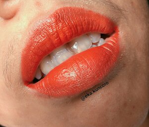 jadi kesenengan mainan poto bibir. belajarnya digiatin ya nak (selftalk) 


#clozetteID #lipmakeup #orangelipstick